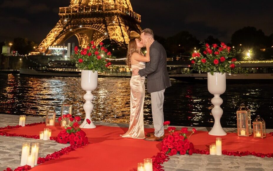 Premium Red Carpet seine River Proposal