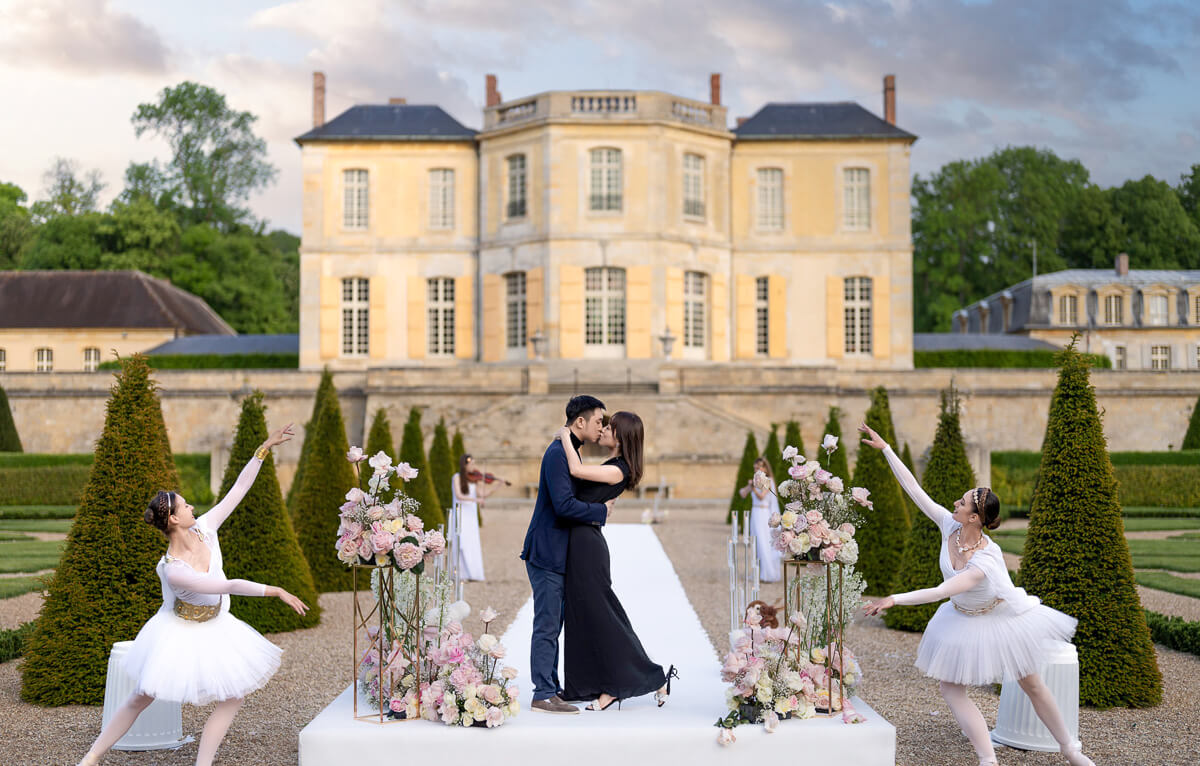 Romantic Proposal at Château de Villette, Paris